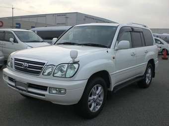 2004 Toyota Land Cruiser Cygnus Pictures