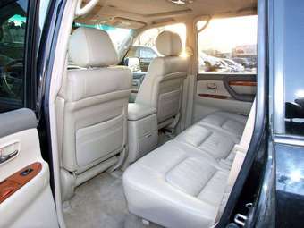 2004 Toyota Land Cruiser Cygnus Photos