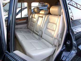 2004 Toyota Land Cruiser Cygnus Pictures