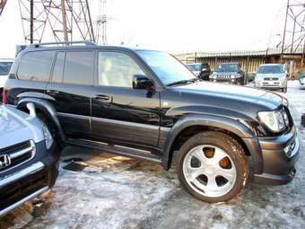 2004 Toyota Land Cruiser Cygnus Images