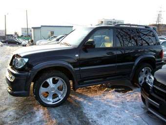 2004 Toyota Land Cruiser Cygnus Pictures