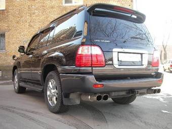 2004 Toyota Land Cruiser Cygnus Pictures