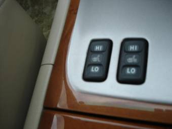 2004 Toyota Land Cruiser Cygnus Images