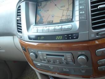 2004 Toyota Land Cruiser Cygnus Pics