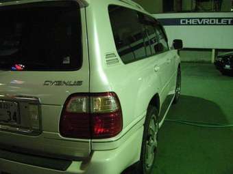 2005 Toyota Land Cruiser Cygnus Wallpapers