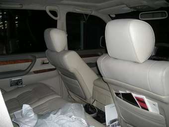 2005 Toyota Land Cruiser Cygnus Images
