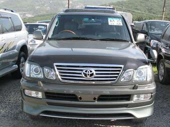 2005 Toyota Land Cruiser Cygnus Photos