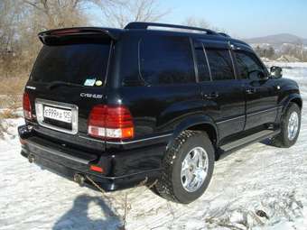 2005 Toyota Land Cruiser Cygnus Pictures