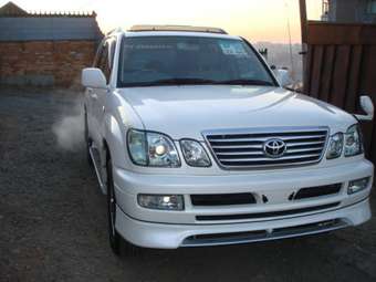 2005 Toyota Land Cruiser Cygnus Images