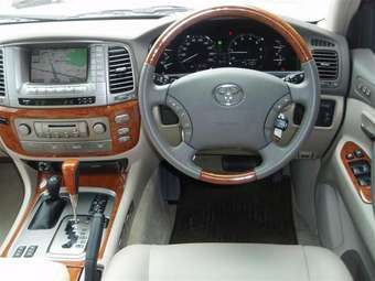 2005 Toyota Land Cruiser Cygnus Photos