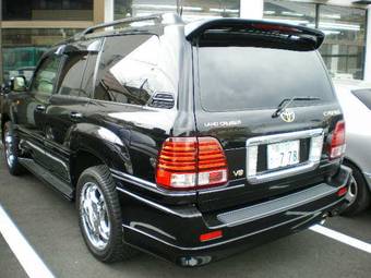 2005 Toyota Land Cruiser Cygnus Photos