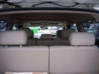 2005 Toyota Land Cruiser Cygnus Pictures