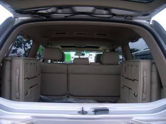 2005 Toyota Land Cruiser Cygnus Photos
