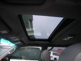 2005 Toyota Land Cruiser Cygnus Pictures