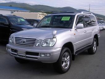 2005 Toyota Land Cruiser Cygnus Photos