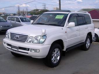 2005 Toyota Land Cruiser Cygnus Photos