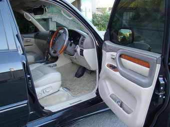 2006 Toyota Land Cruiser Cygnus Pictures