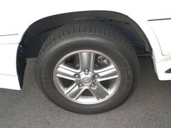 2006 Toyota Land Cruiser Cygnus Pictures
