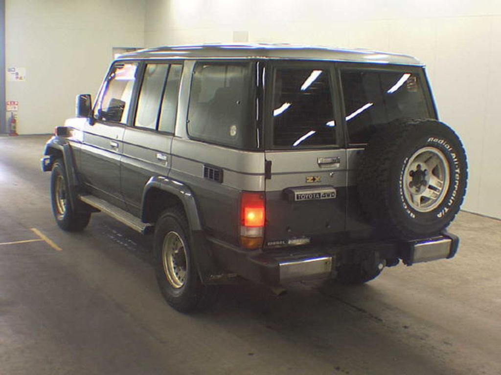 1990 Toyota Land Cruiser Prado