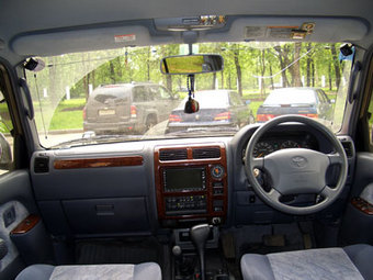 1998 Toyota Land Cruiser Prado Pics