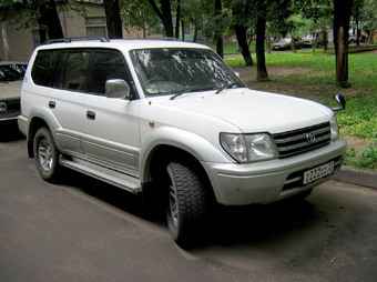 1998 Toyota Land Cruiser Prado Pictures