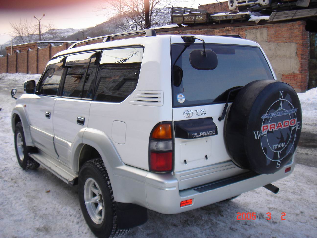 1998 Toyota Land Cruiser Prado Pictures