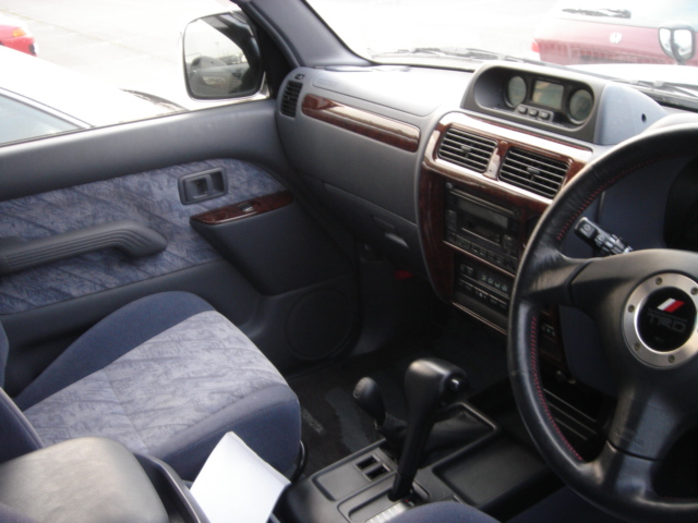 1999 Toyota Land Cruiser Prado Pics