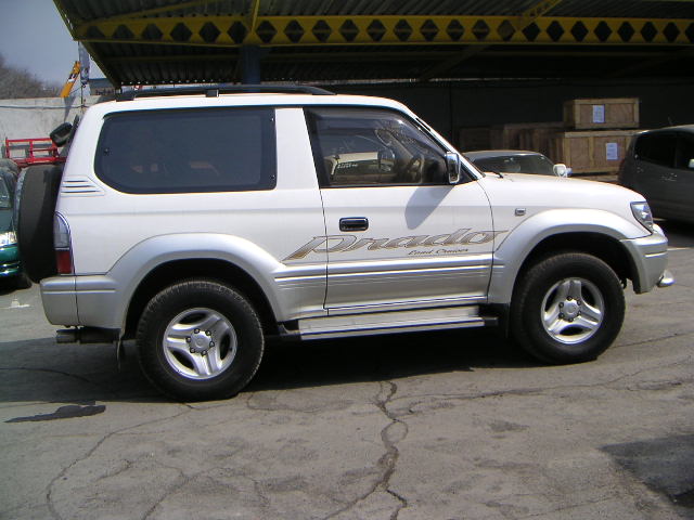 1999 Toyota Land Cruiser Prado Pics