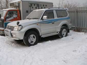 2000 Toyota Land Cruiser Prado Images