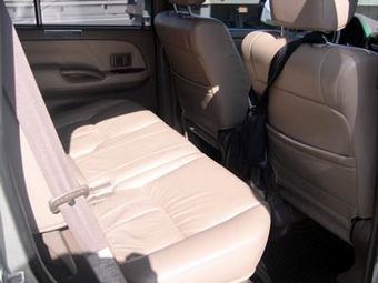 2001 Toyota Land Cruiser Prado Pictures