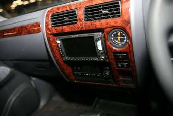 2001 Toyota Land Cruiser Prado Pictures