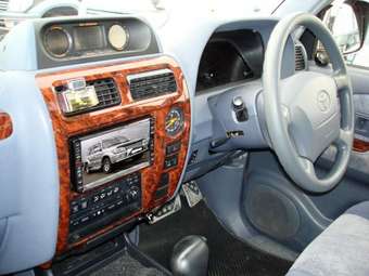 2001 Toyota Land Cruiser Prado Pictures