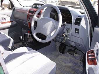 2001 Toyota Land Cruiser Prado Photos