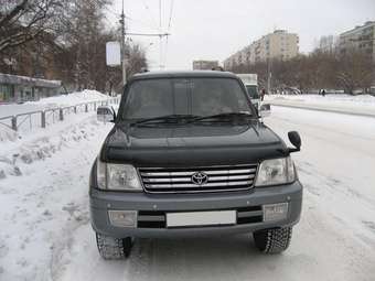 2001 Toyota Land Cruiser Prado Pictures