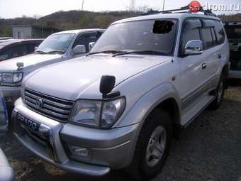 2001 Toyota Land Cruiser Prado Images