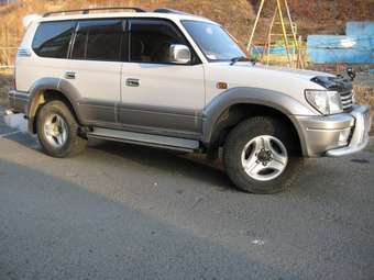 2001 Toyota Land Cruiser Prado Photos