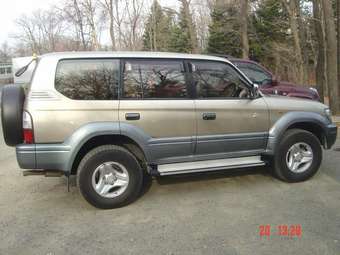 2001 Toyota Land Cruiser Prado Images