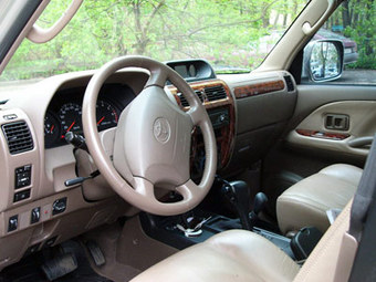 2002 Toyota Land Cruiser Prado Pictures