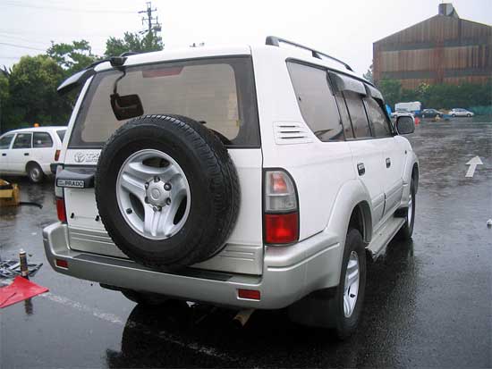 2002 Toyota Land Cruiser Prado Pictures