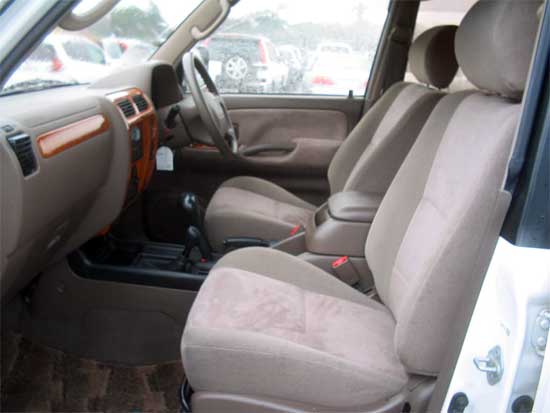 2002 Toyota Land Cruiser Prado Pics