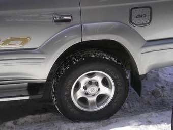 2002 Toyota Land Cruiser Prado Pictures