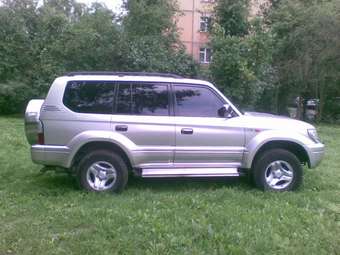 2002 Toyota Land Cruiser Prado Pictures