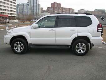 2002 Toyota Land Cruiser Prado Images