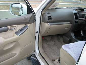 2002 Toyota Land Cruiser Prado Pictures