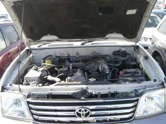 2002 Toyota Land Cruiser Prado Pics