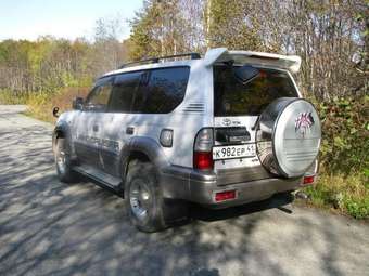 2002 Toyota Land Cruiser Prado Pictures