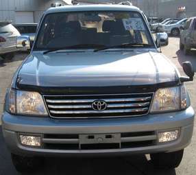 2002 Toyota Land Cruiser Prado Pictures