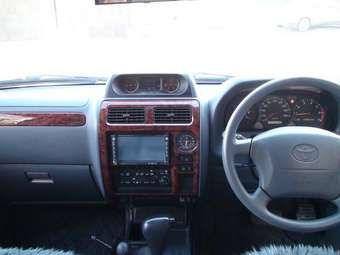 2002 Toyota Land Cruiser Prado Pictures