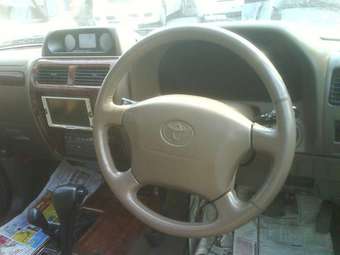 2002 Toyota Land Cruiser Prado Pictures