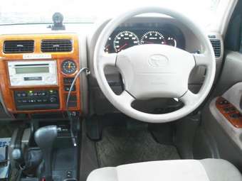 2002 Toyota Land Cruiser Prado Pictures